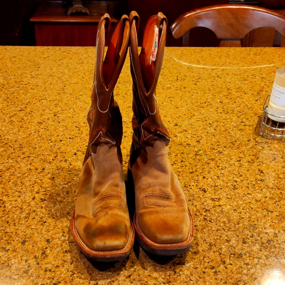 Tony Lama Suede work Boots 8d.